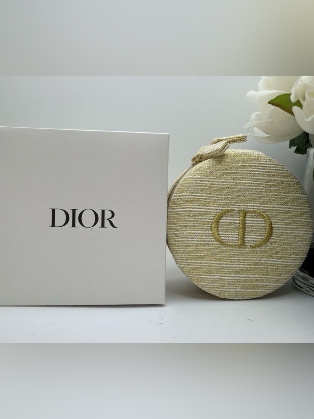 Dior Gold Glitter Jewelry Pouch Makeup Case - Picture 2 of 10
